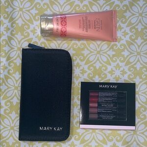Mary Kay Bundle! Hand Lotion, Mini Lip Gloss Set & Zip Case! NWT Free samples!